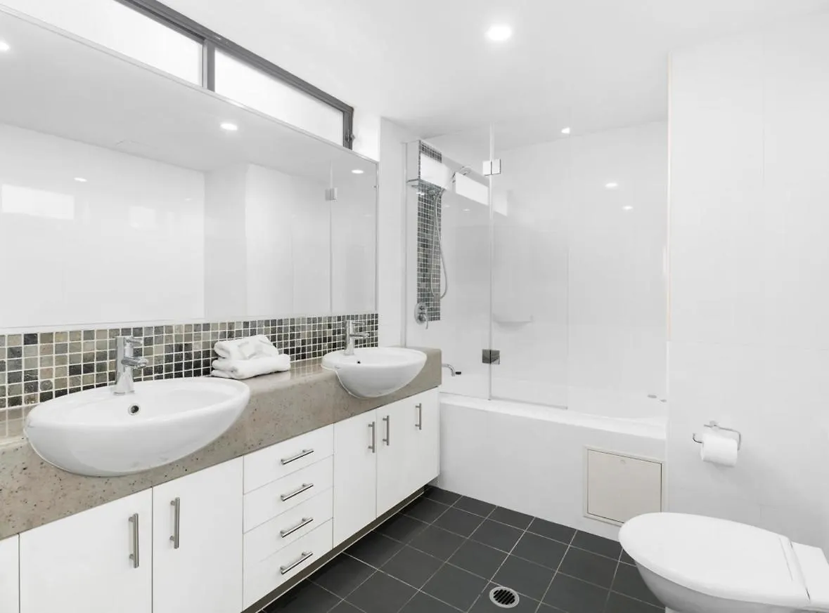 Broadwater Parklands Paradise-One & Two Bedroom Apartments Gold Coast 0*,  Australia