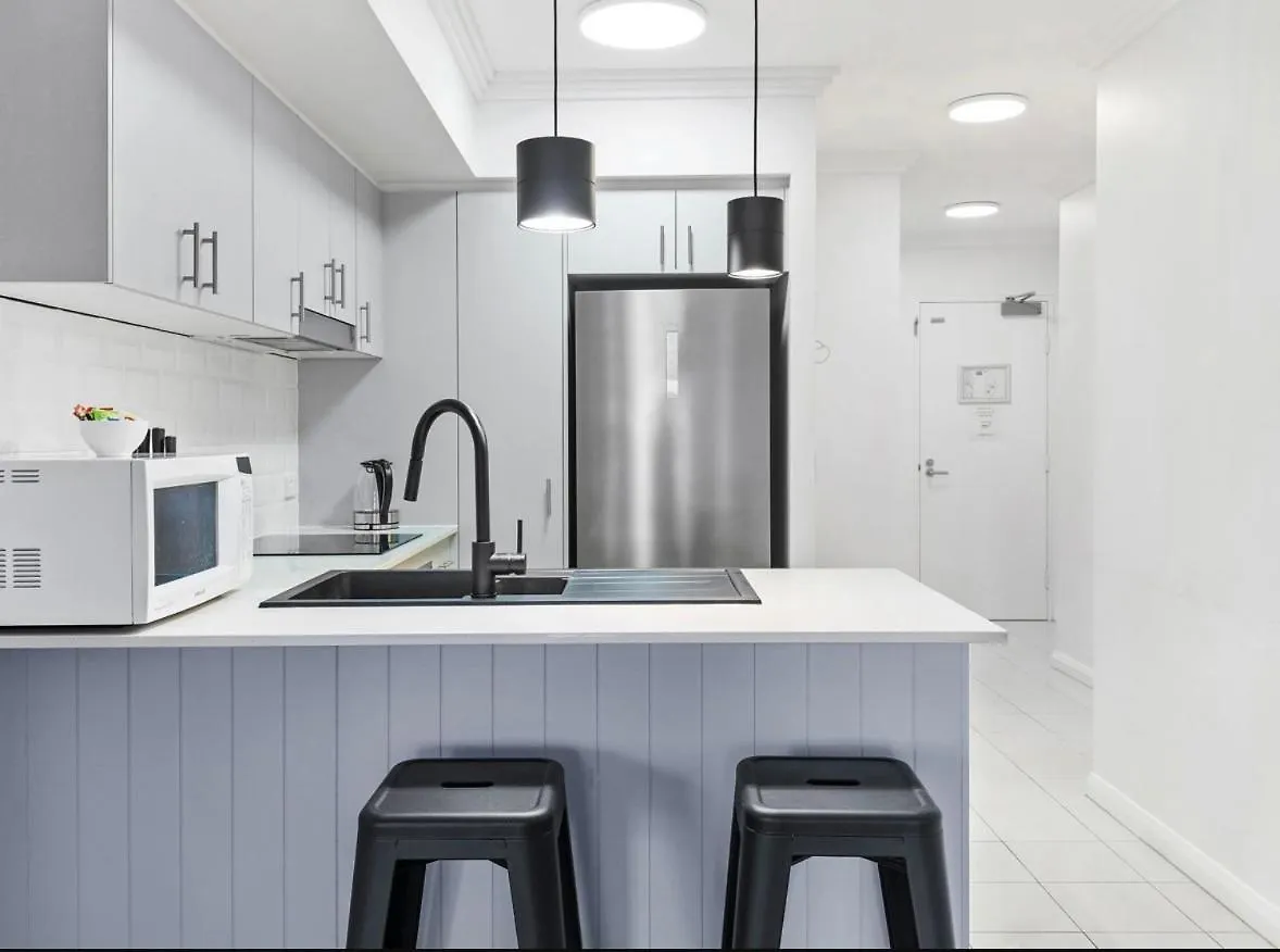 Broadwater Parklands Paradise-One & Two Bedroom Apartments Gold Coast