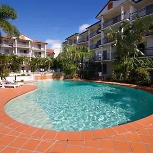 Blue Water Bay Villas Aparthotel