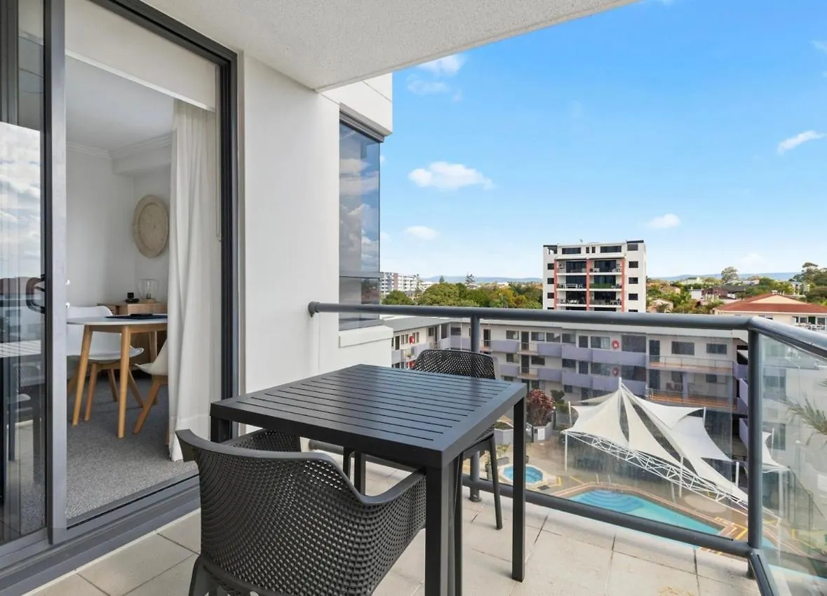 Broadwater Parklands Paradise-One & Two Bedroom Apartments Gold Coast