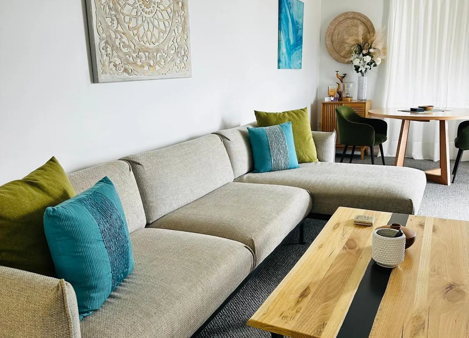 Broadwater Parklands Paradise-One & Two Bedroom Apartments Gold Coast